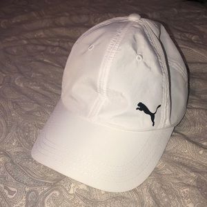 Women’s white Puma hat BRAND NEW